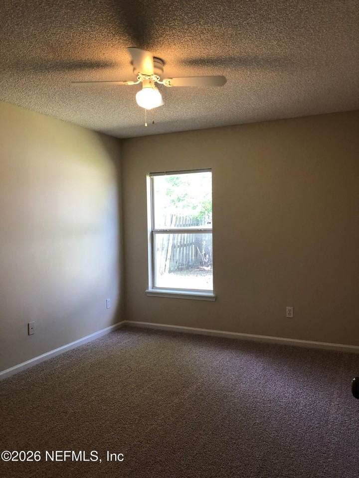 6902 Southern Oaks Dr W - Photo 7 of 17