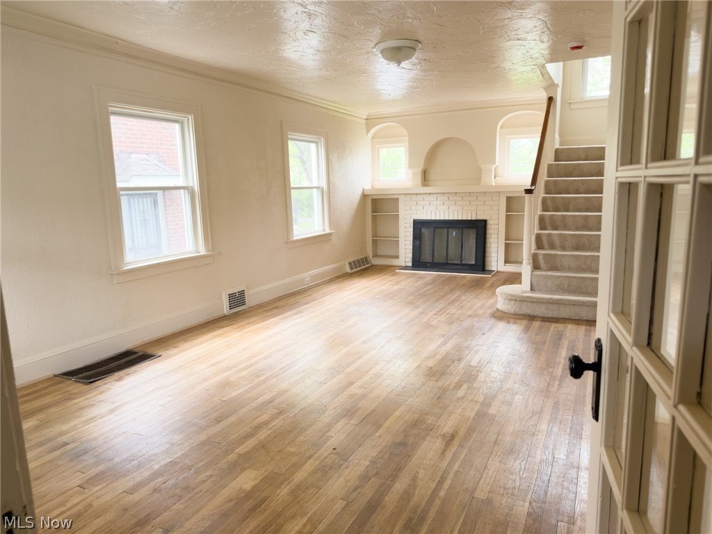 3710 Sudbury Rd - Photo 2 of 14