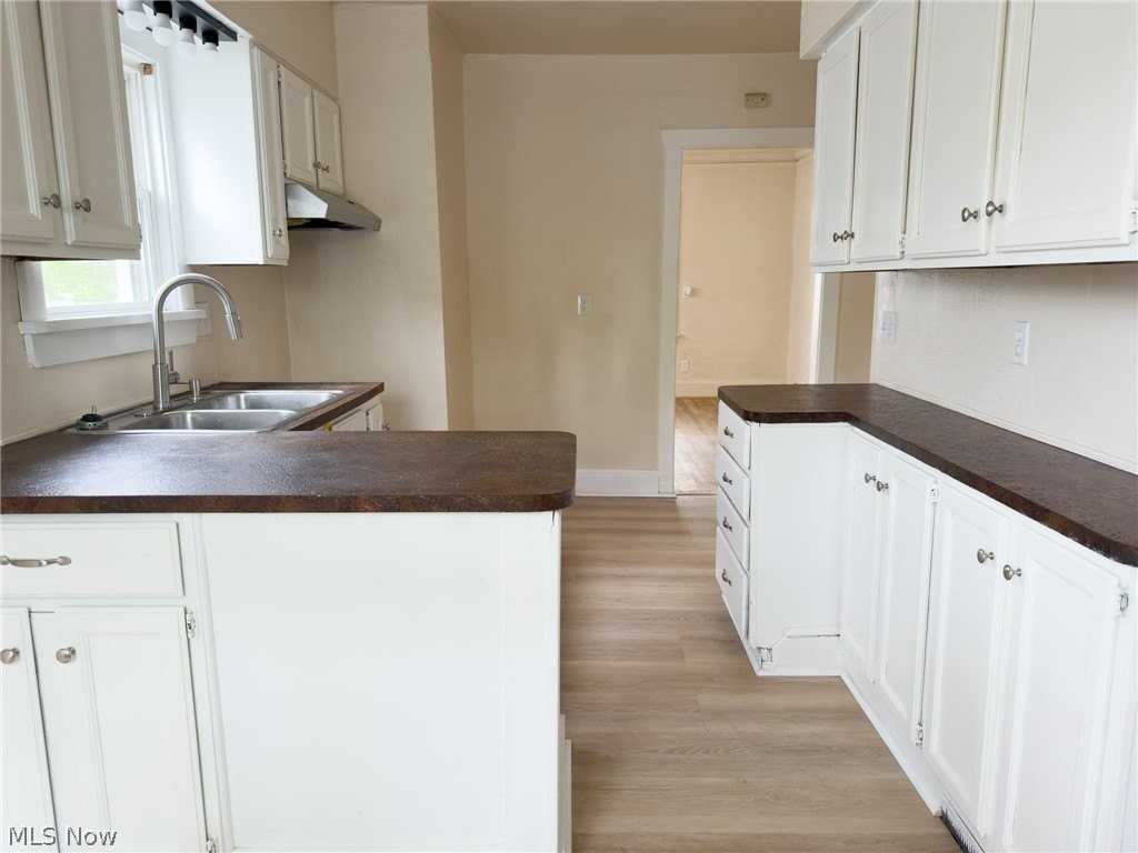 3710 Sudbury Rd - Photo 6 of 14