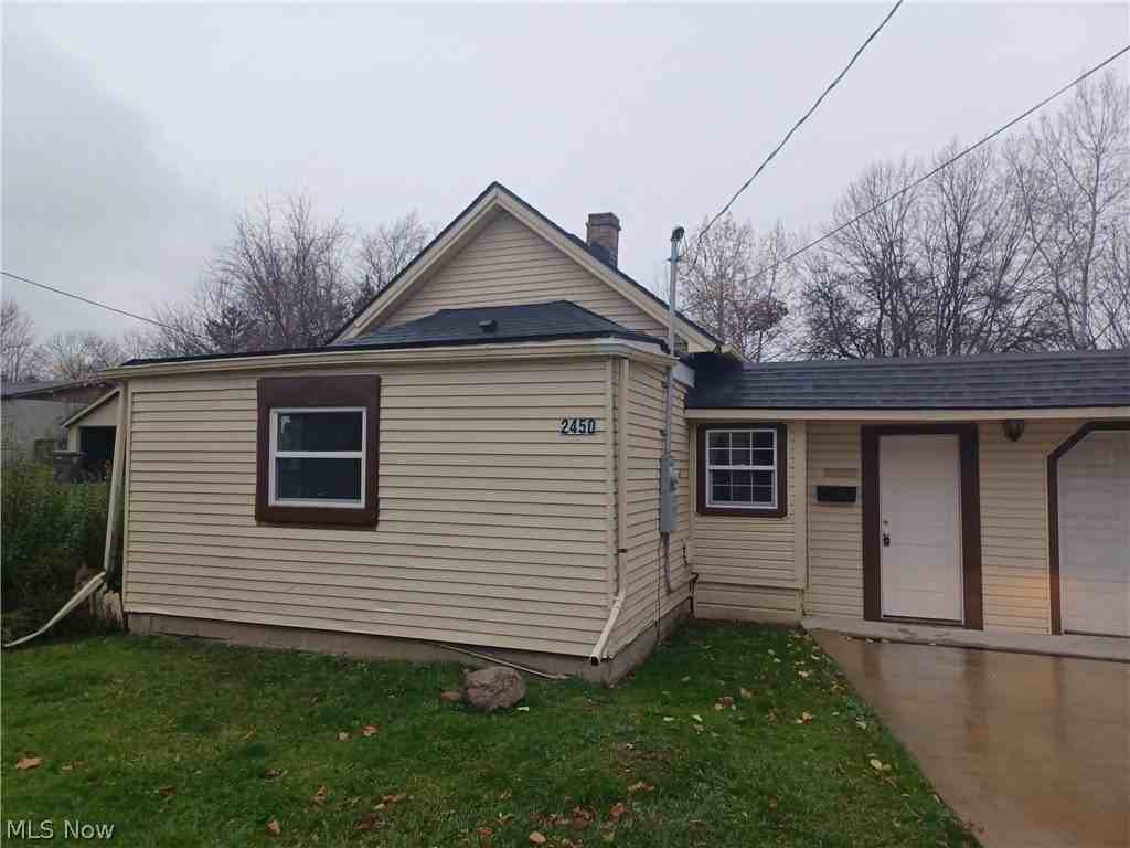 2450 Vestal Rd - Photo 2 of 17