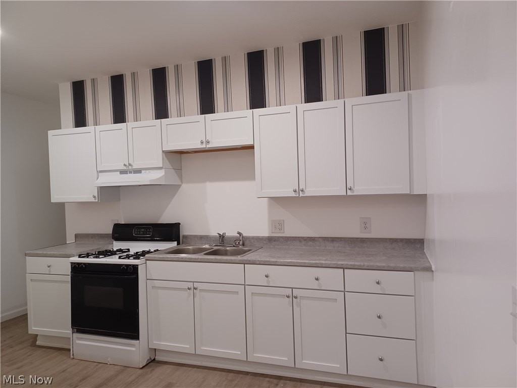 2450 Vestal Rd - Photo 5 of 17