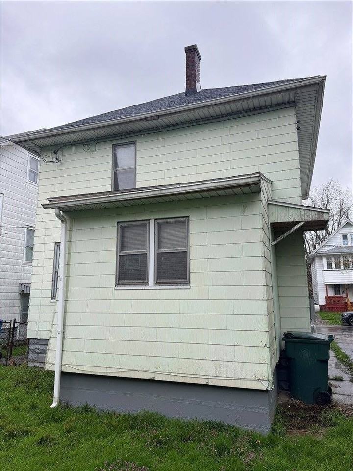 239 Weyl St - Photo 4 of 25