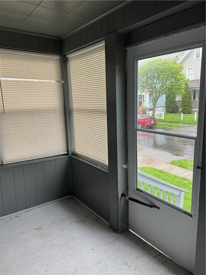 239 Weyl St - Photo 6 of 25