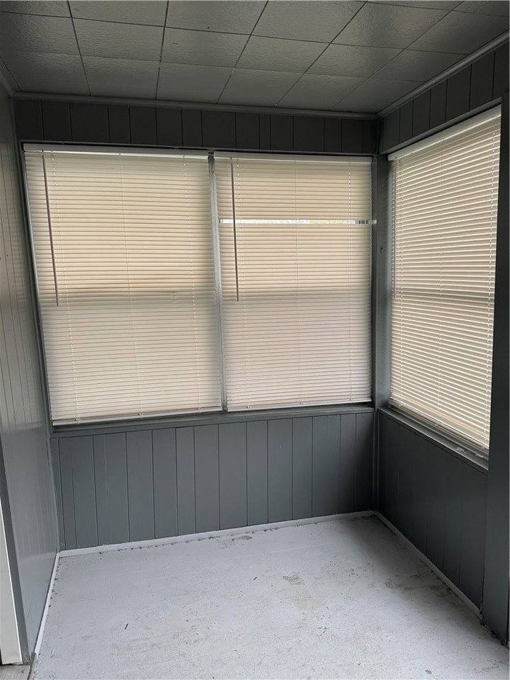 239 Weyl St - Photo 7 of 25
