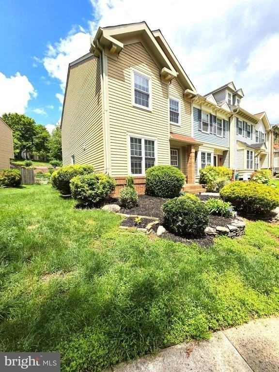 6626 Cypress Point Rd - Photo 2 of 25