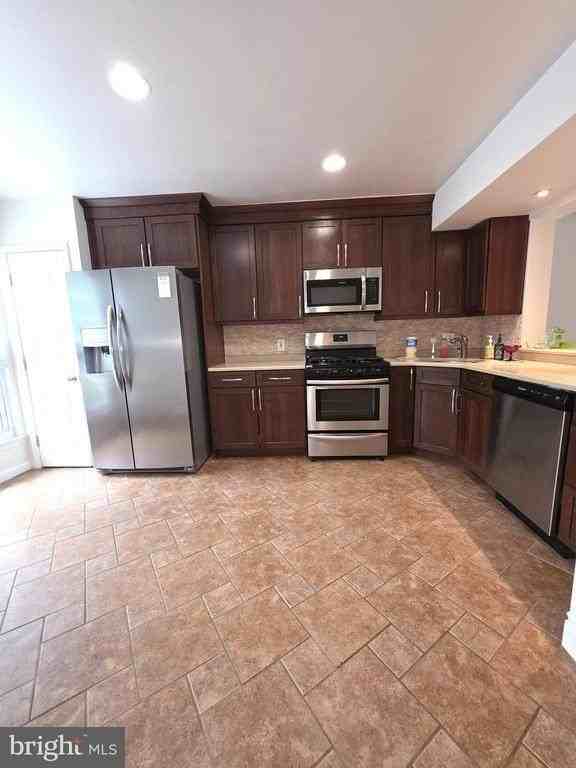 6626 Cypress Point Rd - Photo 5 of 25