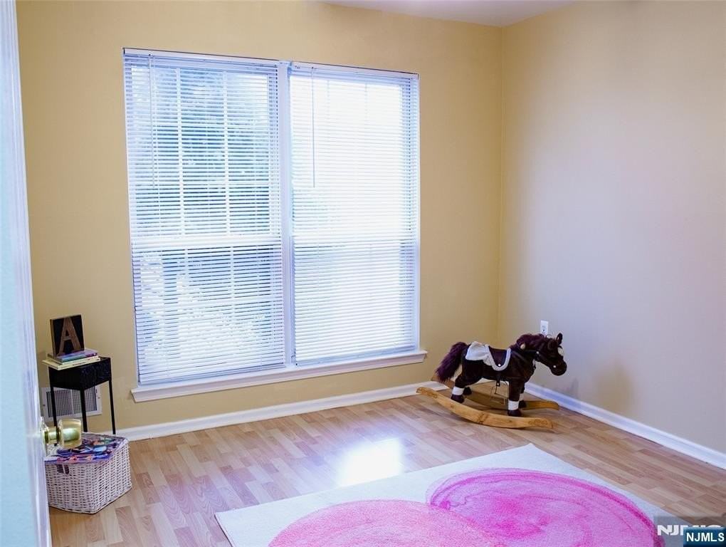 50 Pine St Apt 7n - Photo 5 of 20