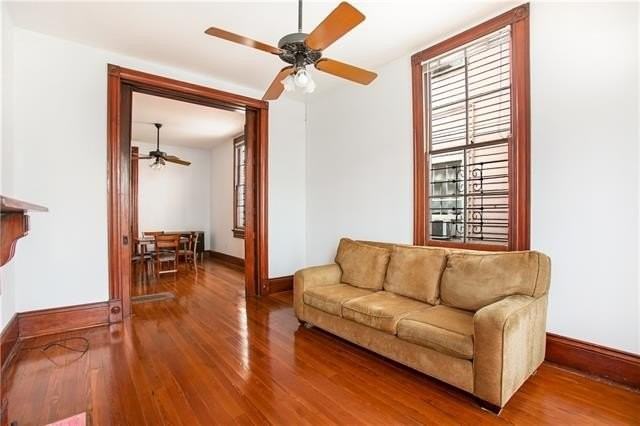 917 Lowerline St - Photo 3 of 13