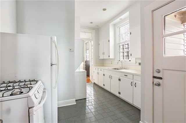 917 Lowerline St - Photo 6 of 13