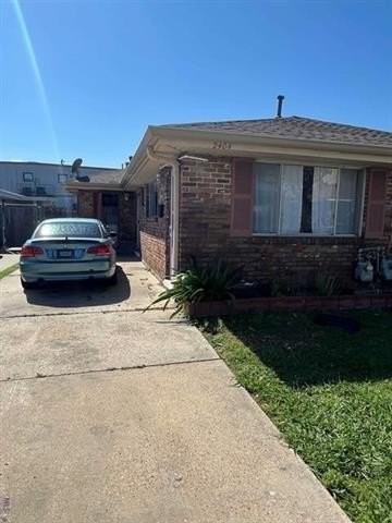 2404 Athania Pkwy - Photo 2 of 5