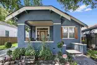 8426 Spruce St - Photo 1 of 1