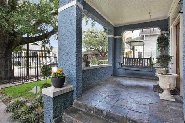 8426 Spruce St - Photo 3 of 12