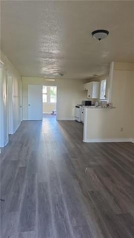 8025 Pompano St - Photo 2 of 7