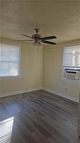 8025 Pompano St - Photo 5 of 7