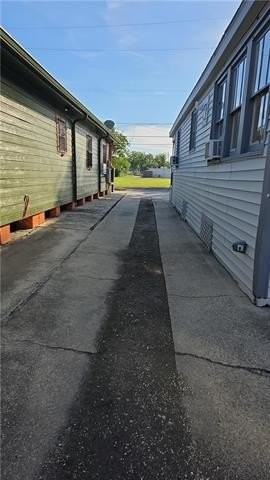 8025 Pompano St - Photo 6 of 7
