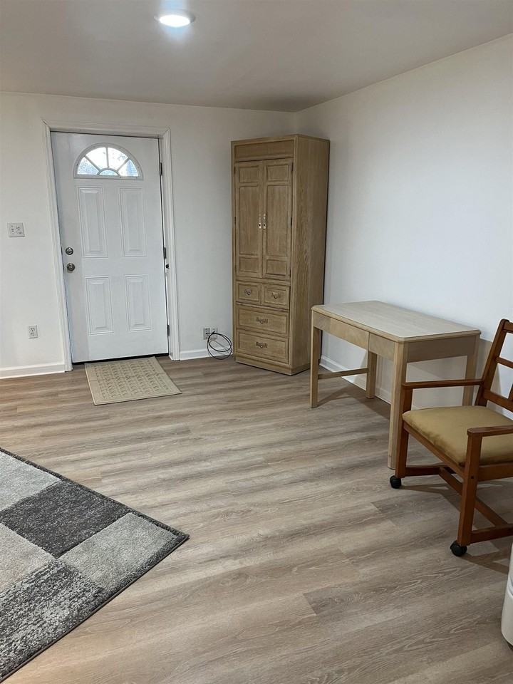 151 Oak Creek Ln - Photo 5 of 14