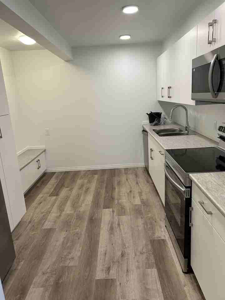 3611 118 Ave Nw #301 - Photo 5 of 7