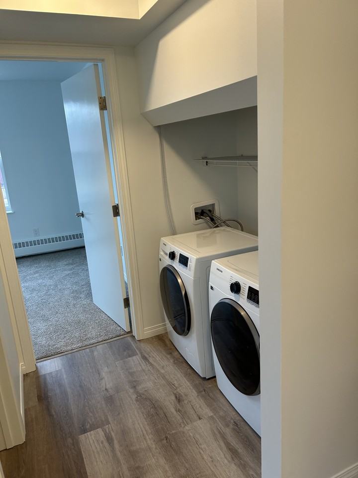 3611 118 Ave Nw #301 - Photo 6 of 7