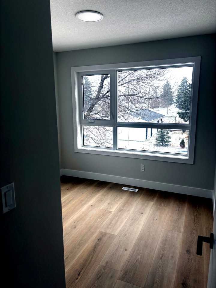 15213 109 Ave Nw #1 - Photo 7 of 10