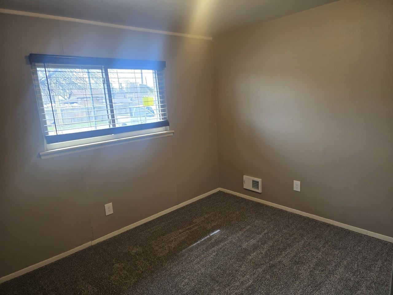 Washtenaw St #1 - Photo 5 of 11