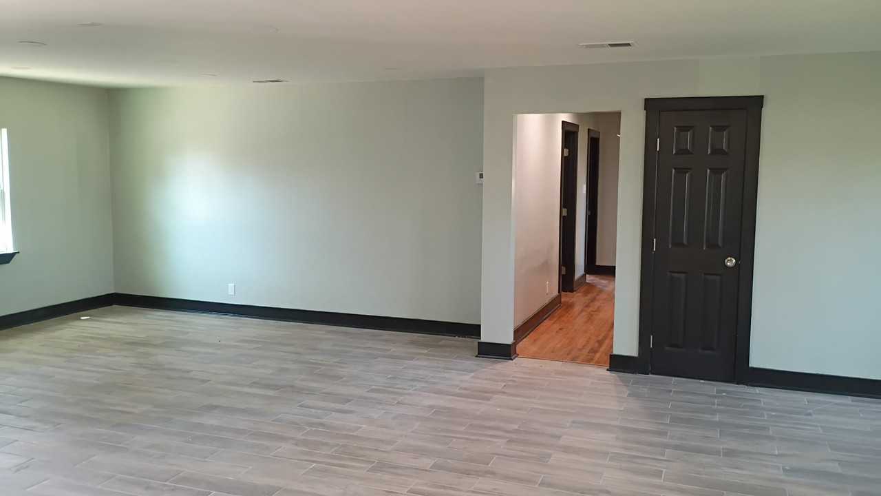 804 Hamilton St #1 - Photo 3 of 5