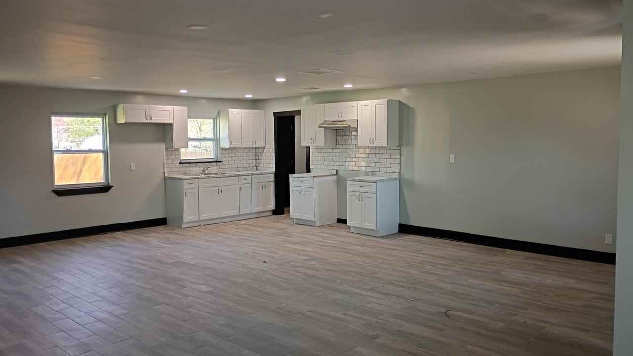 804 Hamilton St #1 - Photo 4 of 5