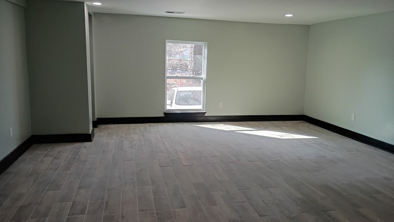 804 Hamilton St #1 - Photo 5 of 5