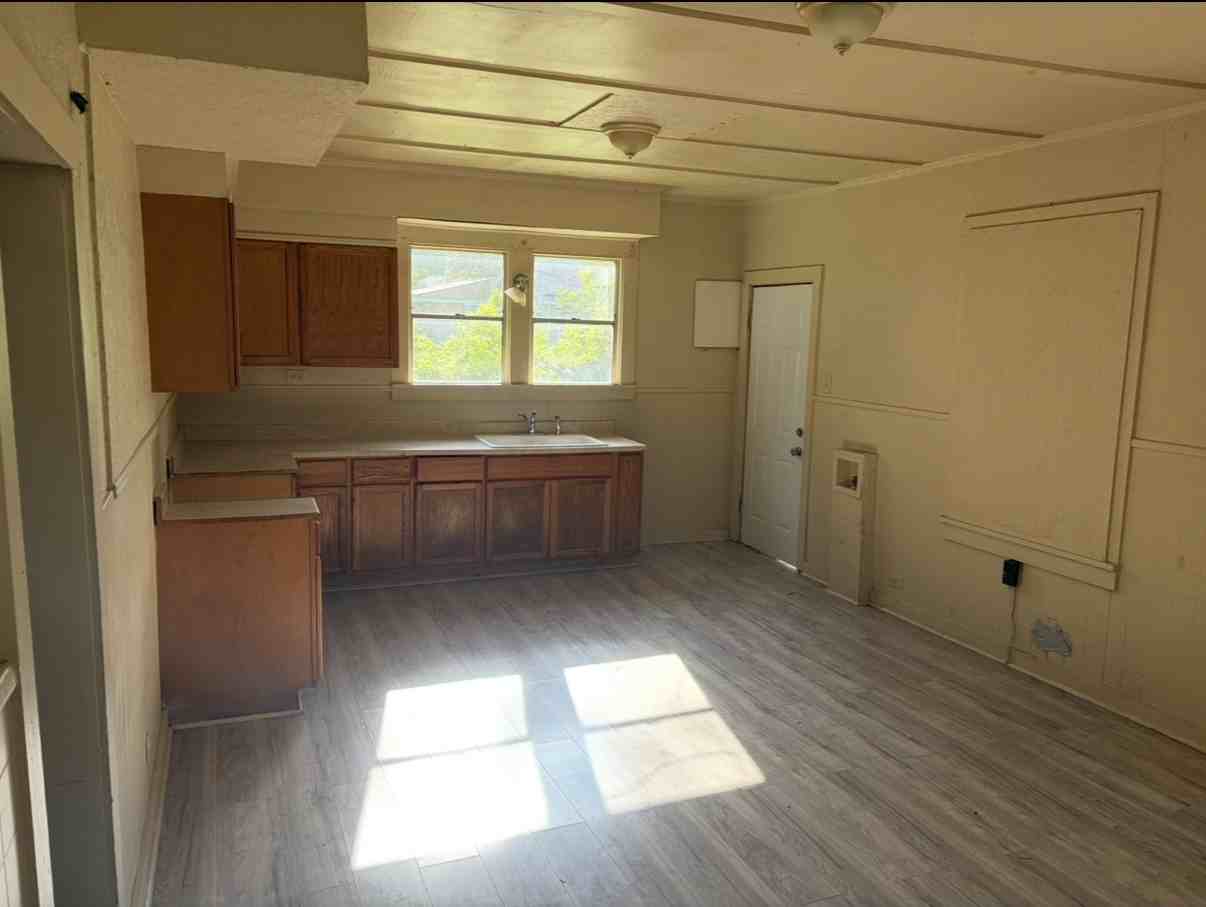 4406 Jackson St #1 - Photo 3 of 6