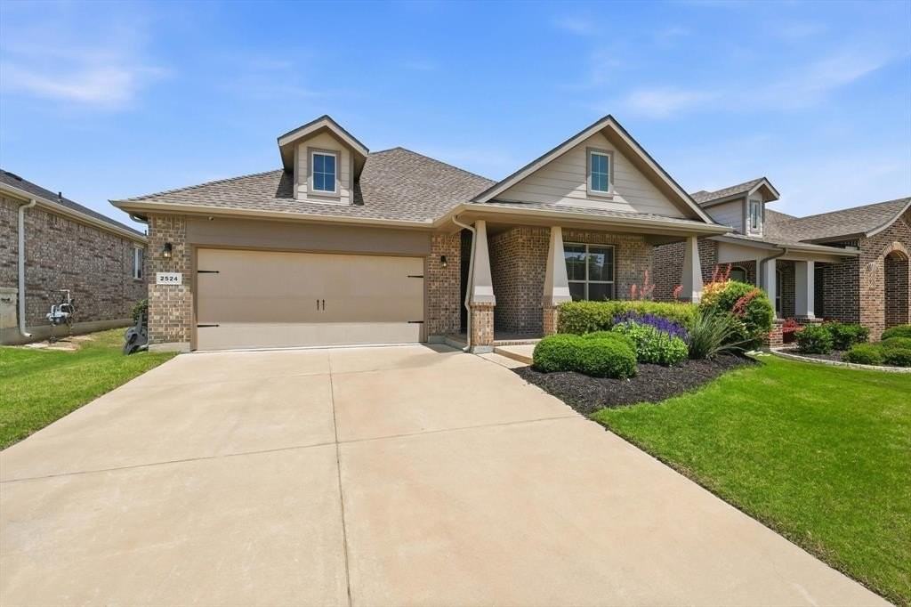 2524 Little Wonder Ln - Photo 2 of 33