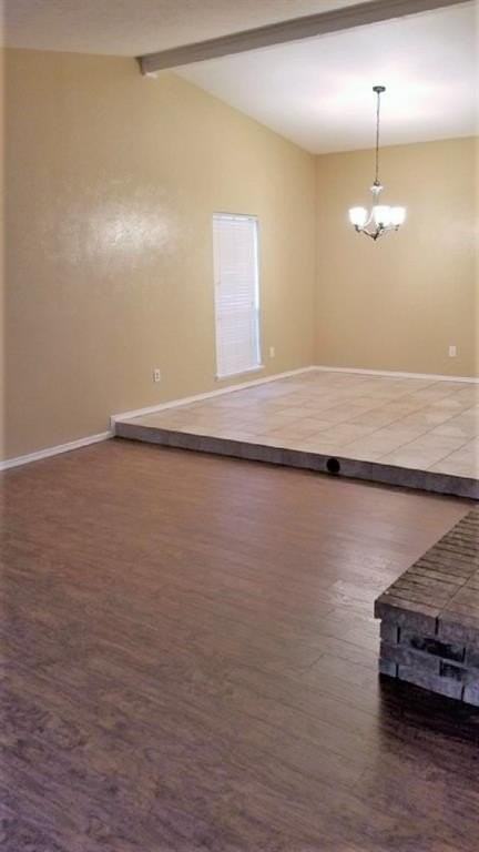 5549 Vaden St - Photo 4 of 14