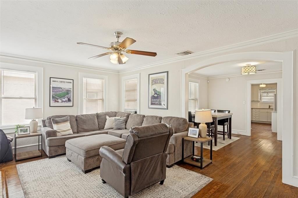 3115 Odessa Ave - Photo 2 of 15