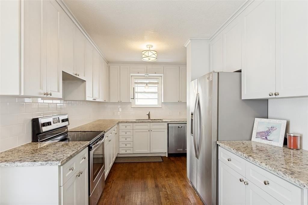 3115 Odessa Ave - Photo 3 of 15