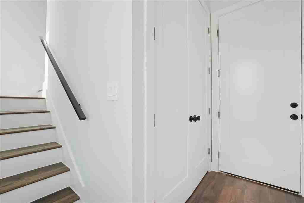 341 Bryan St #3101 - Photo 6 of 27