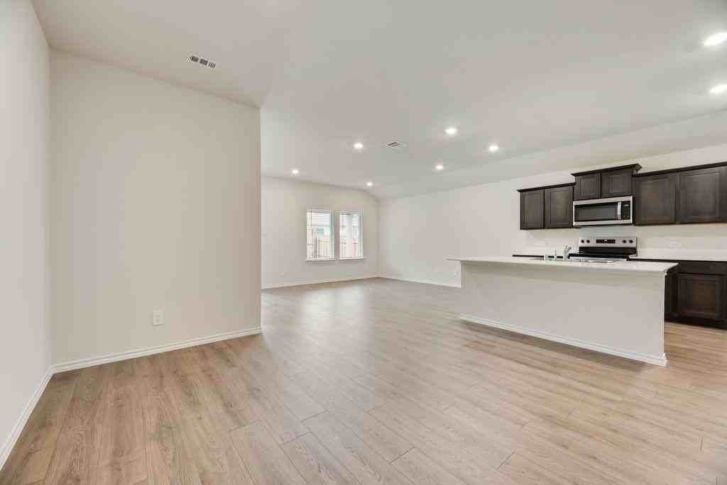 3405 Marie Dr - Photo 3 of 18