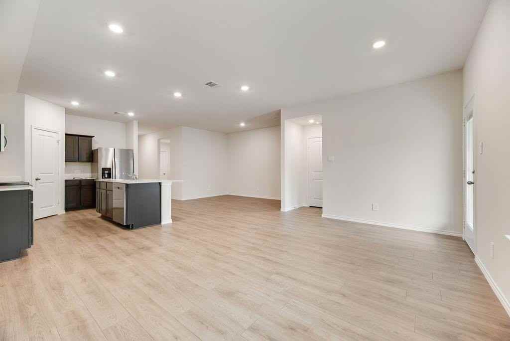 3405 Marie Dr - Photo 5 of 18