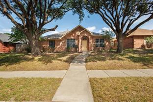 7616 Belcrest Dr - Photo 1 of 1