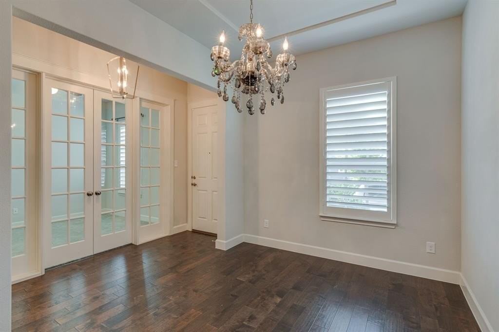 8736 Madrid St - Photo 6 of 39