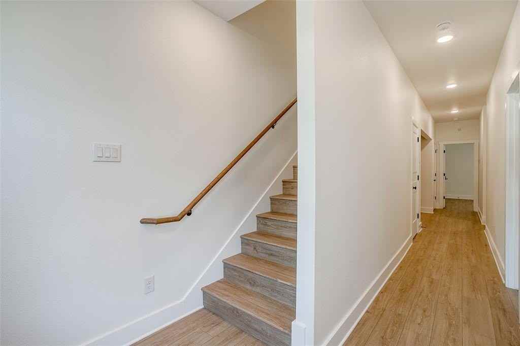 2345 Benbrook Blvd - Photo 3 of 32