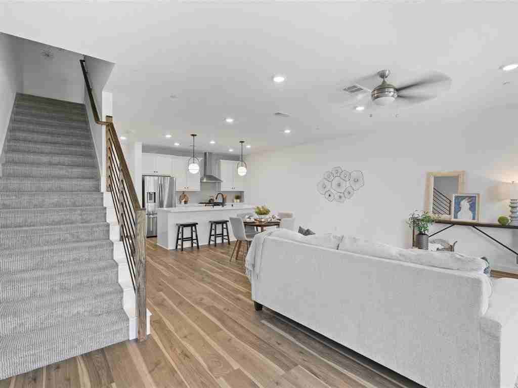 871 Cavitt Ct - Photo 6 of 29