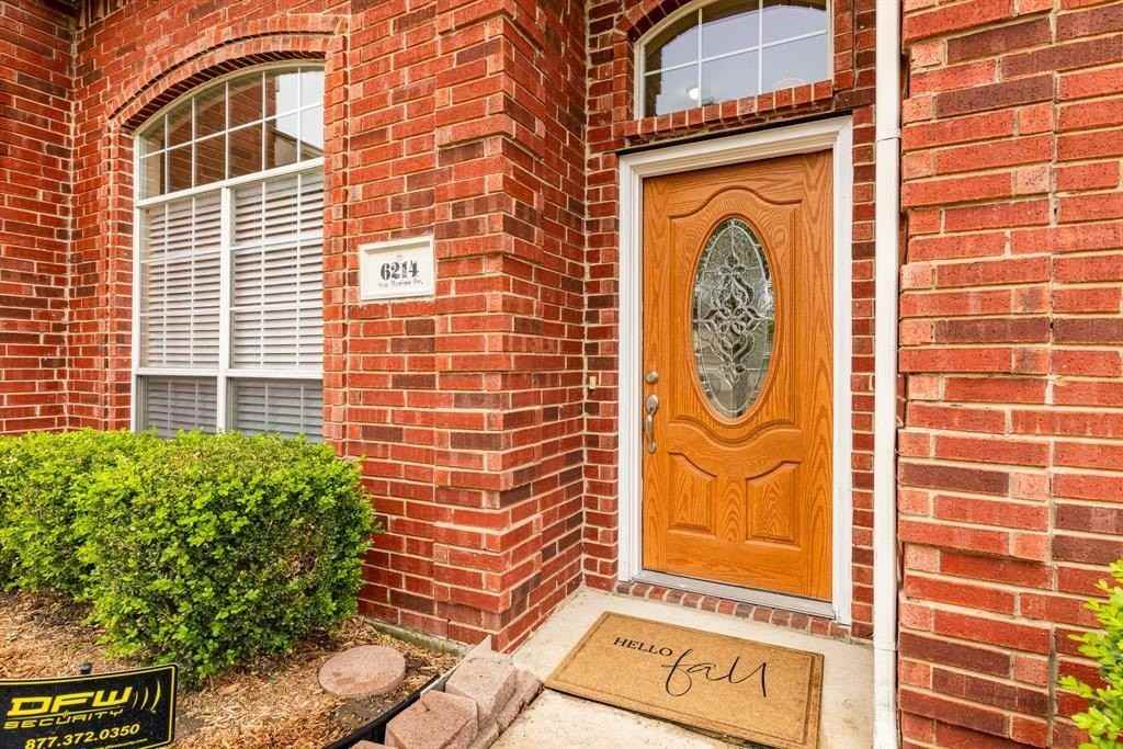 6214 San Marino Dr - Photo 3 of 39