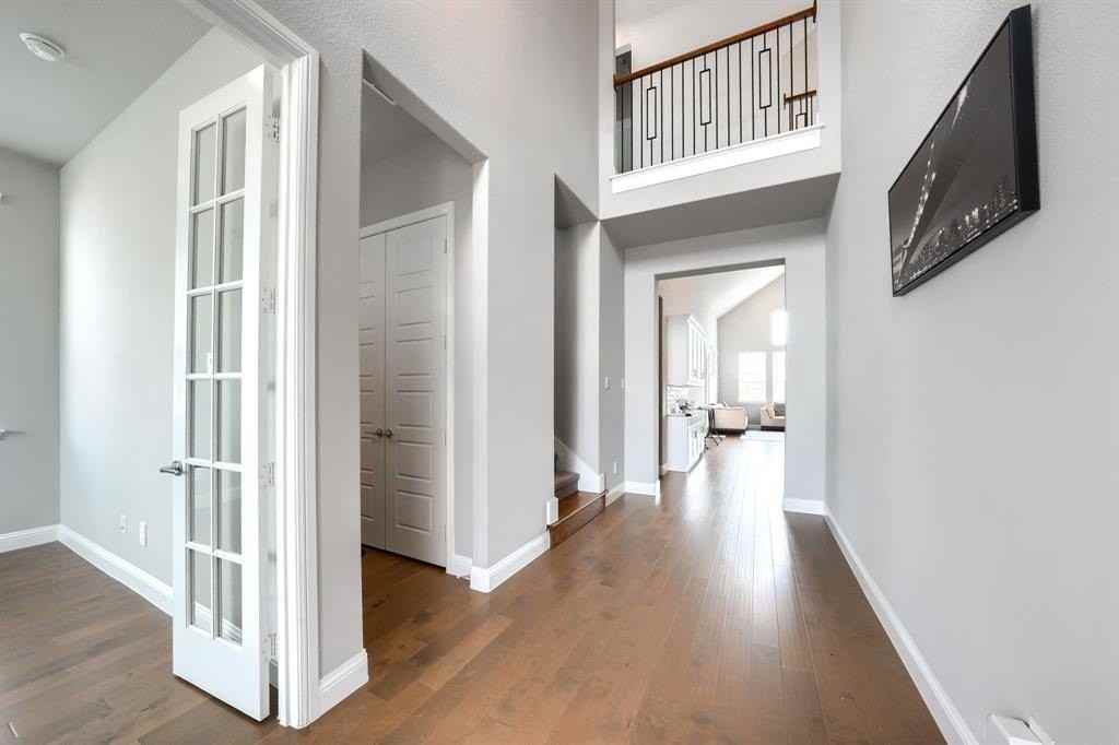 929 Newcastle Dr - Photo 3 of 34