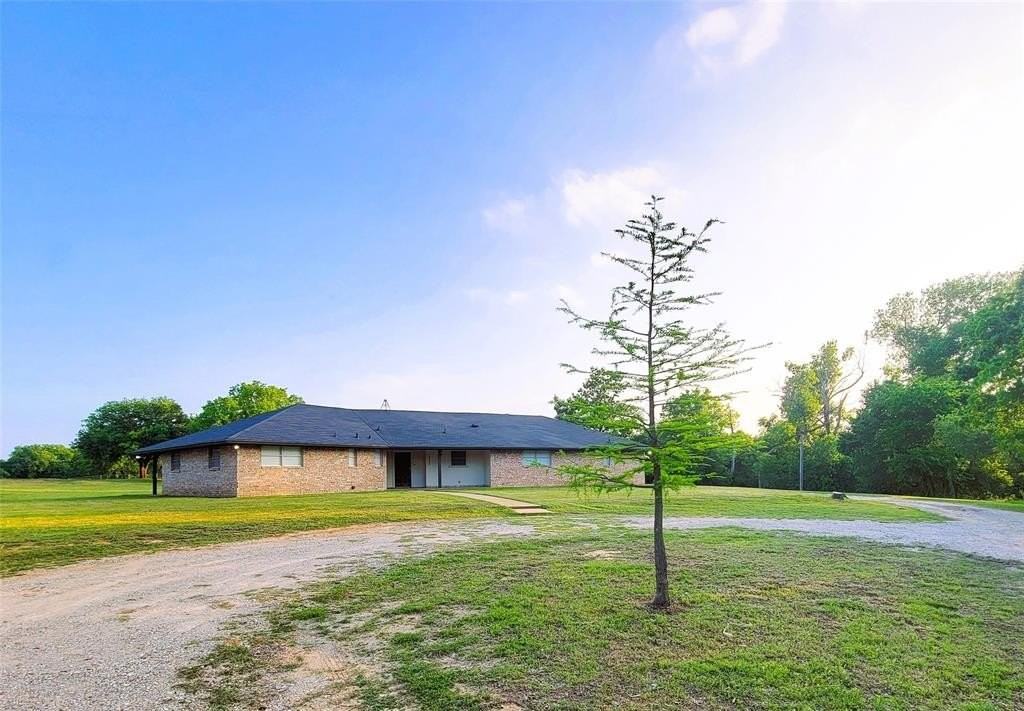 3902 E Bankhead Hwy - Photo 2 of 27