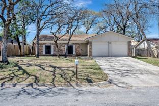 821 Timberoaks Dr - Photo 1 of 1