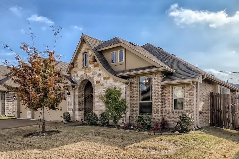 3216 Creekhaven Dr - Photo 2 of 27