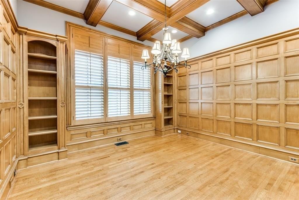 4124 Purdue Ave - Photo 6 of 24