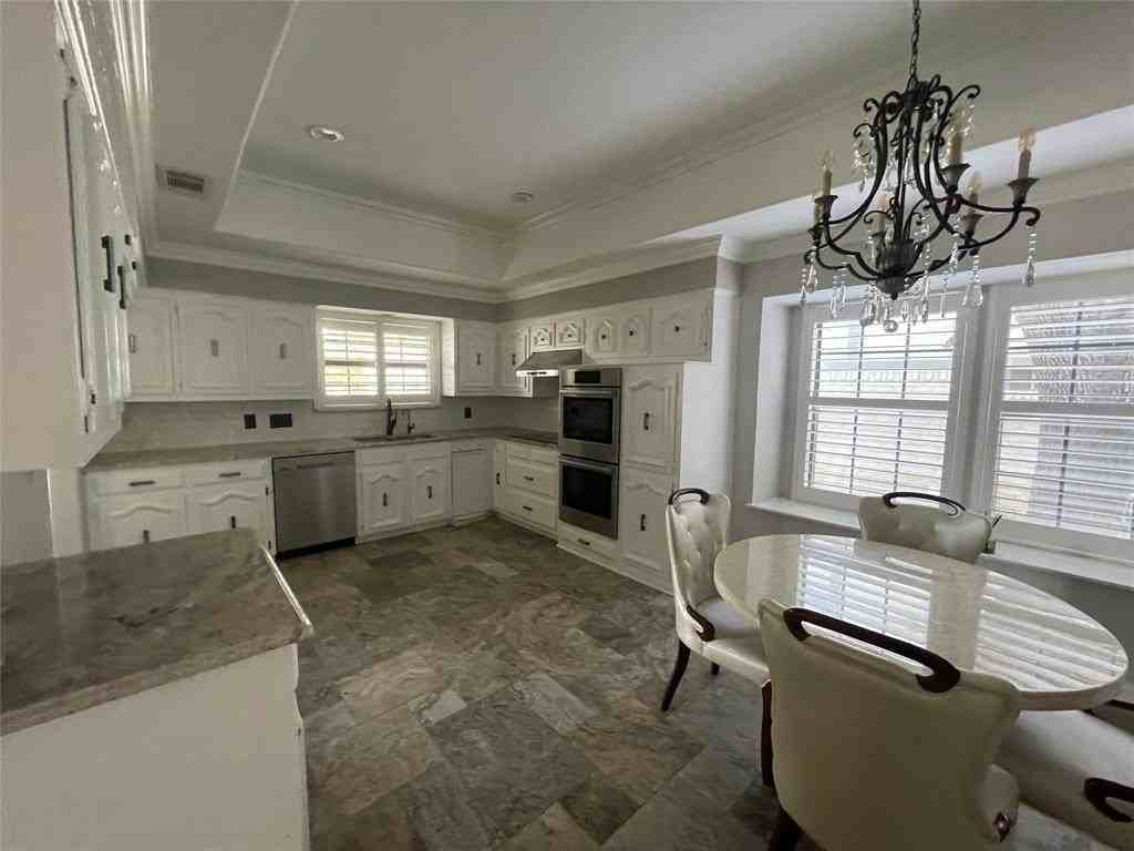 6304 La Cosa Dr - Photo 6 of 20