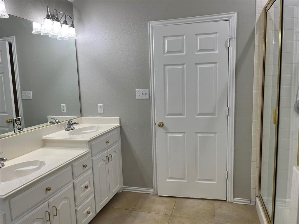 2305 Hickory Leaf Ln - Photo 6 of 14