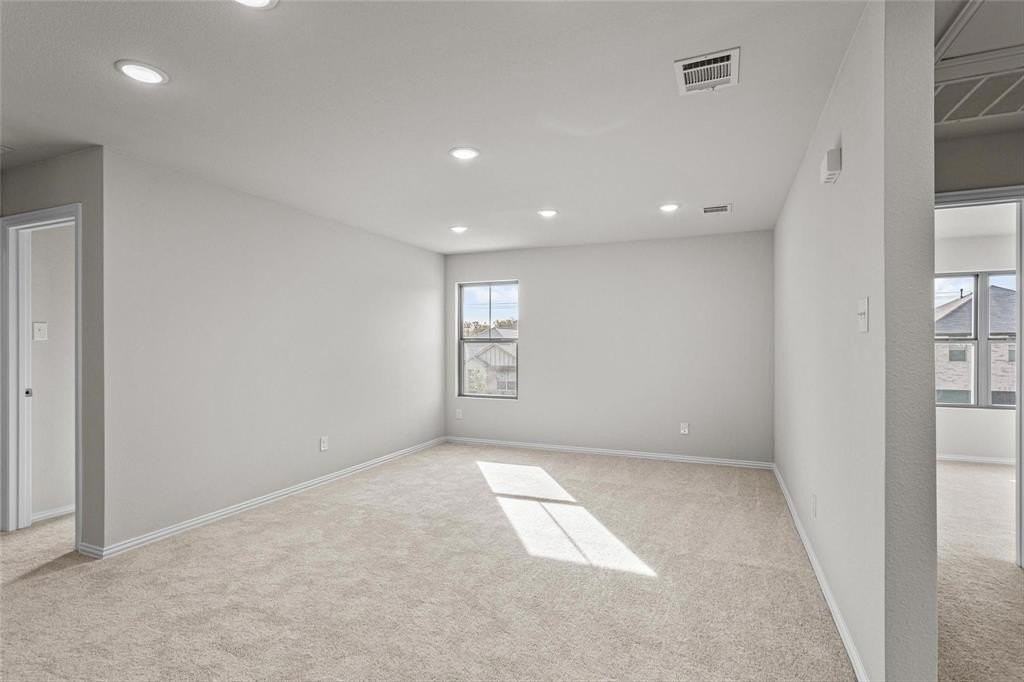 512 Meadow Run Dr - Photo 6 of 12