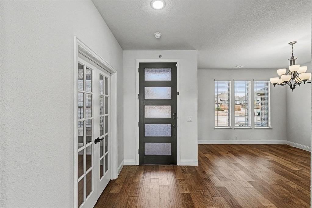 1080 Canuela Way - Photo 2 of 40