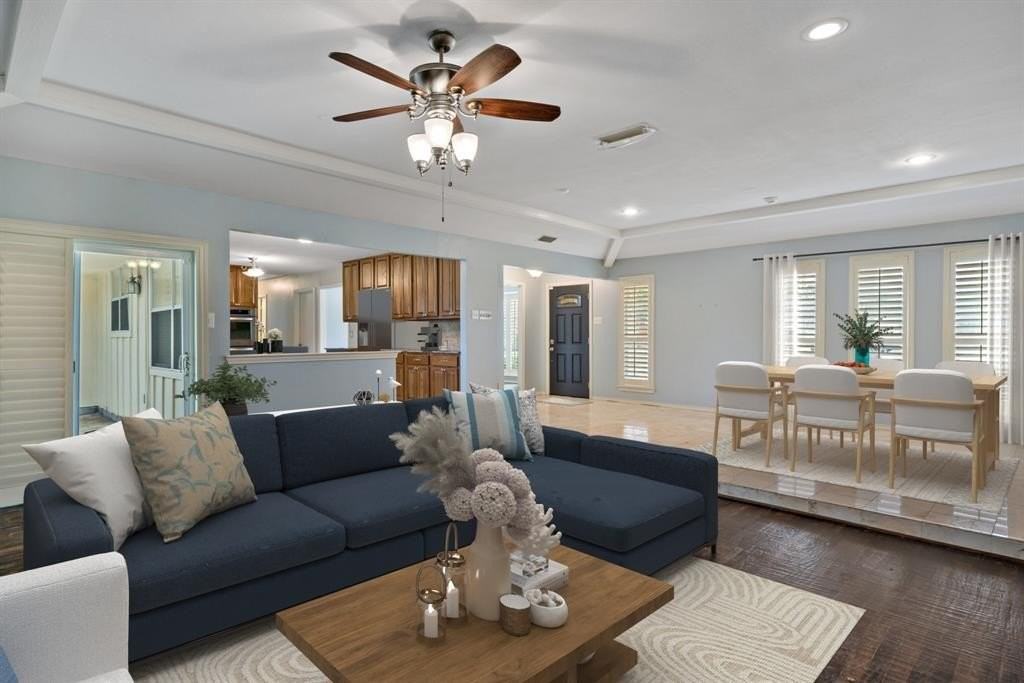 10141 Fieldfare Ct - Photo 7 of 32